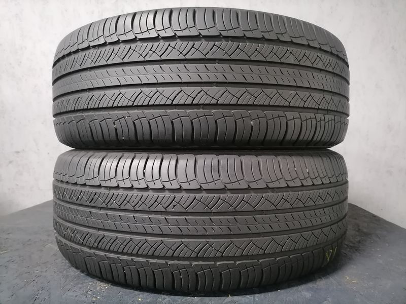 Шини б\у 235/55 R18