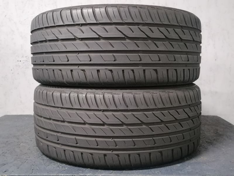 Шини б\у 225/40 R18
