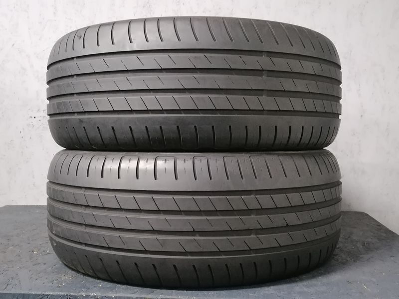 Шини б\у 215/60 R16