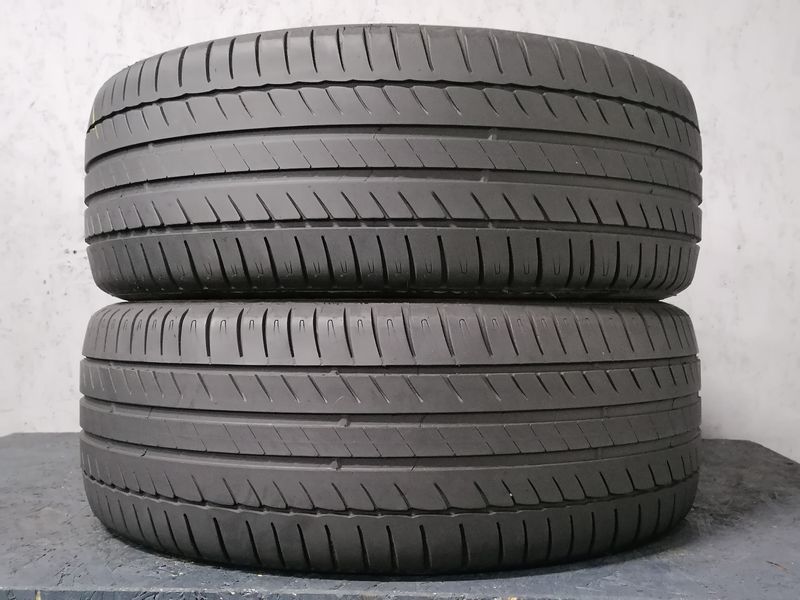 Шини б\у 225/55 R17