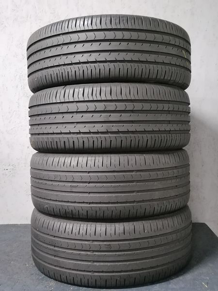 Шини б\у 235/55 R17