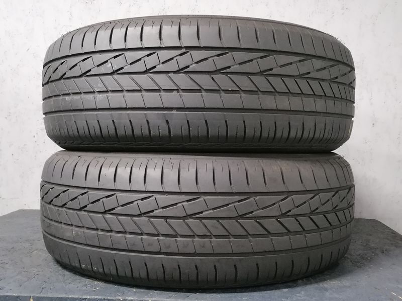 Шини б\у 235/65 R17