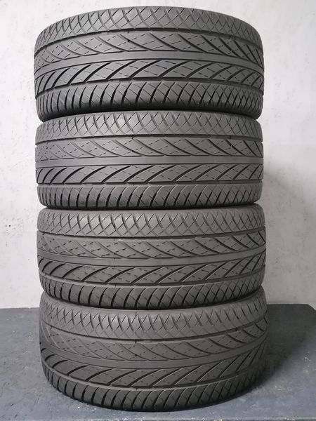 Шини б\у 215/45 R17