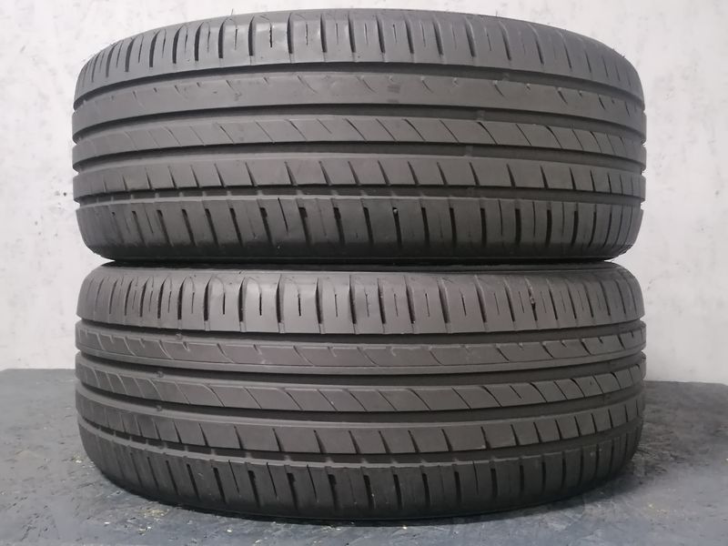 Шини б\у 215/55 R17
