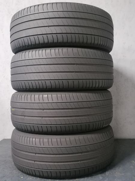Шини б\у 225/55 R17