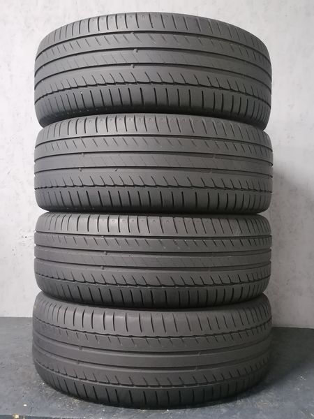 Шини б\у 225/50 R17
