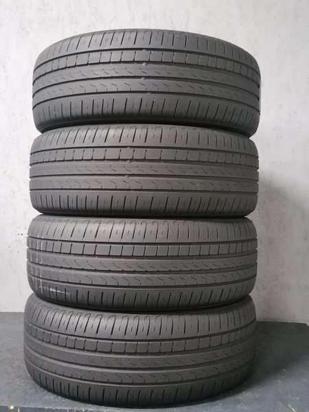 Шини б\у 215/55 R17