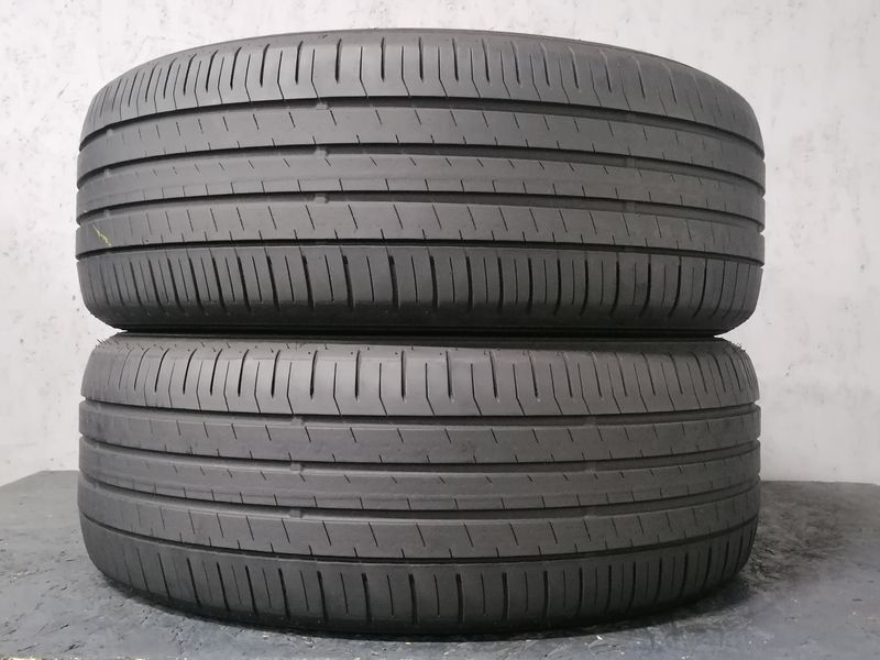 Шини б\у 215/55 R17