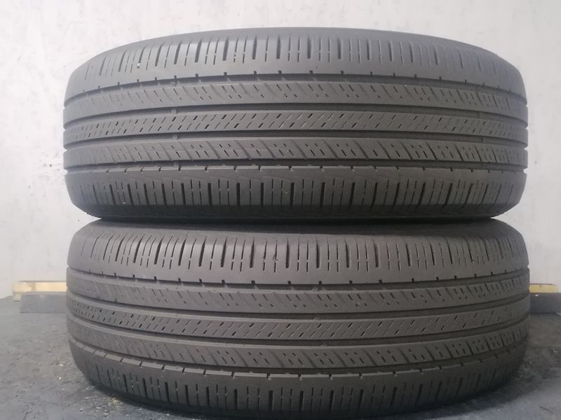 Шини б\у 215/65 R16