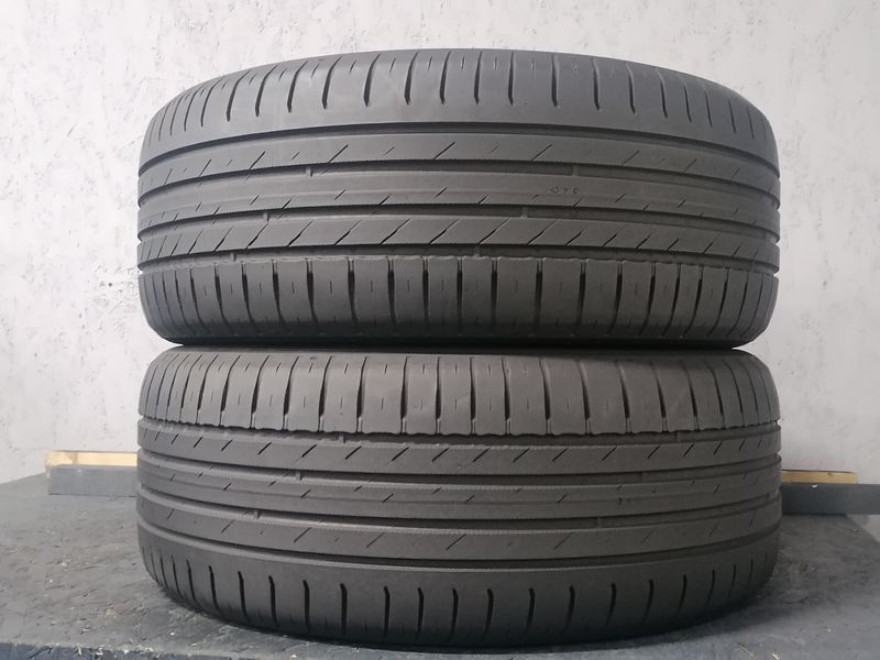 Шини б\у 215/55 R16