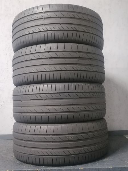 Шини б\у 235/45 R17