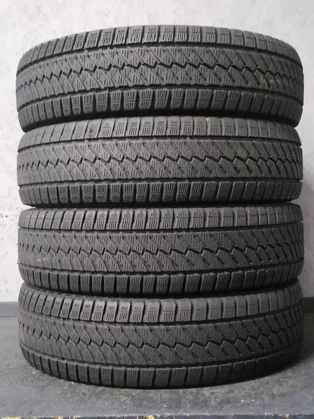 Шини б\у 205/75 R16C