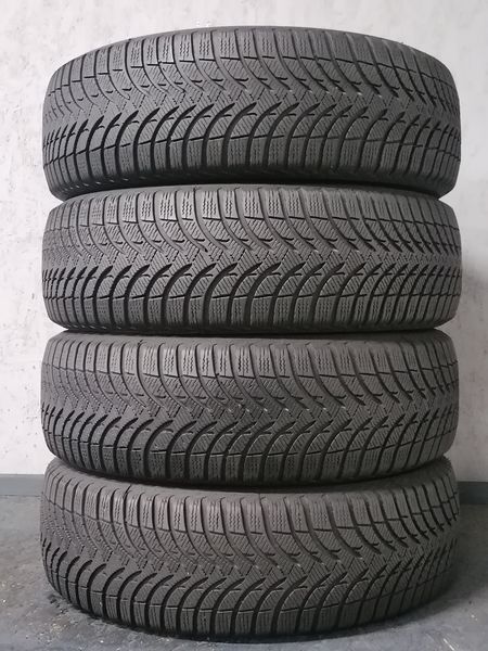 Шини б\у 215/60 R17