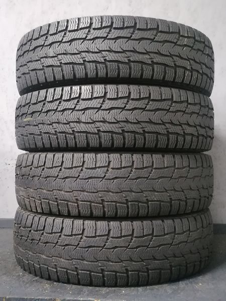 Шини б\у 215/65 R15C