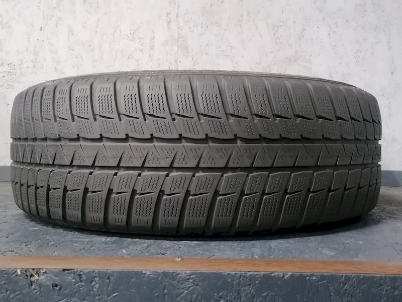 Шини б\у 215/60 R16