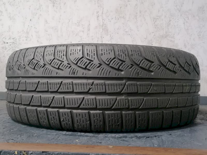 Шини б\у 205/55 R16