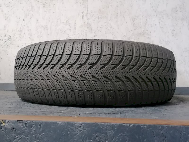 Шини б\у 215/65 R15
