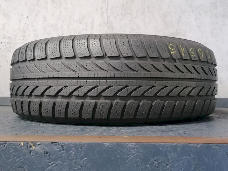 Шини б\у 215/65 R15