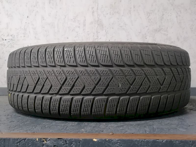 Шини б\у 215/65 R16