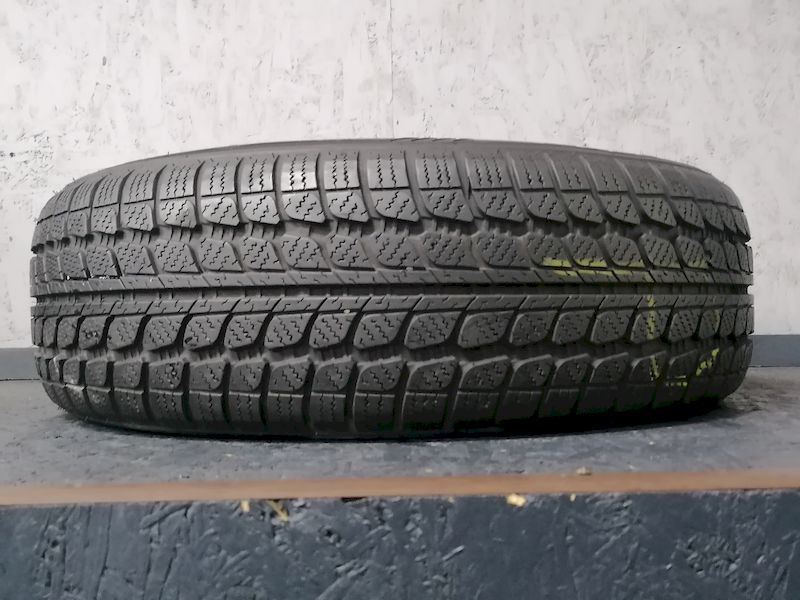 Шини б\у 205/60 R16