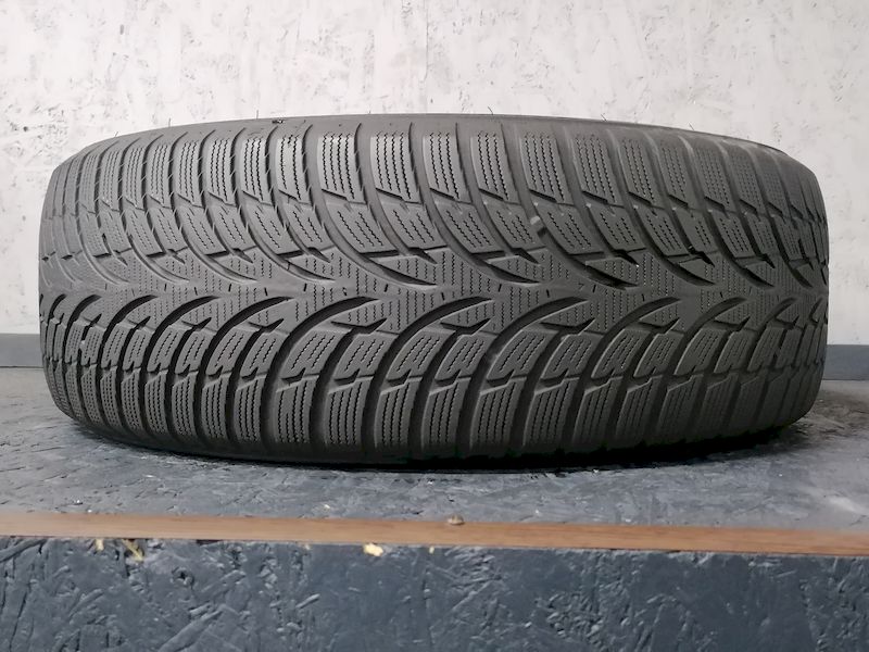 Шини б\у 215/60 R16