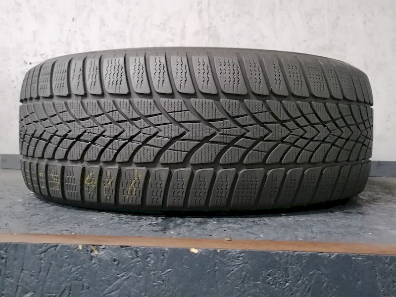 Шини б\у 225/55 R17