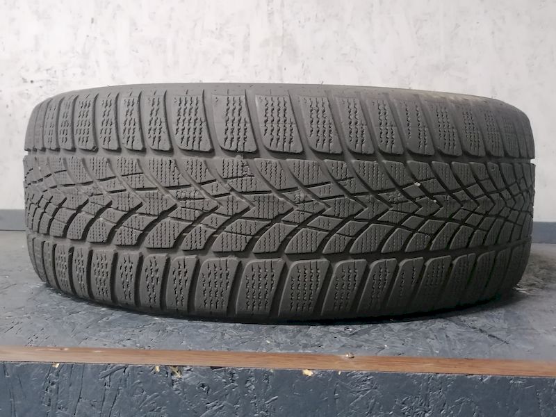 Шини б\у 245/50 R18