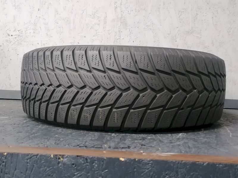 Шини б\у 215/65 R16C