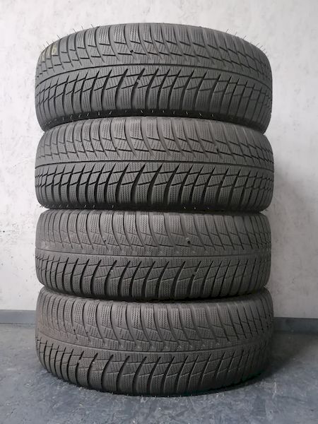 Шини б\у 215/60 R16