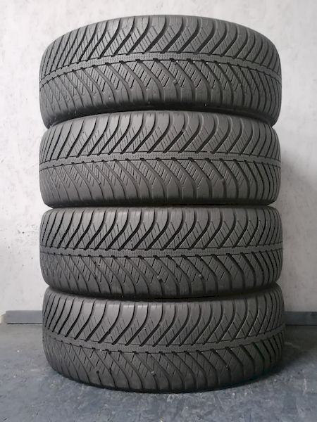Шини б\у 215/60 R16