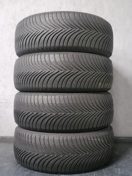 Шини б\у 225/55 R17