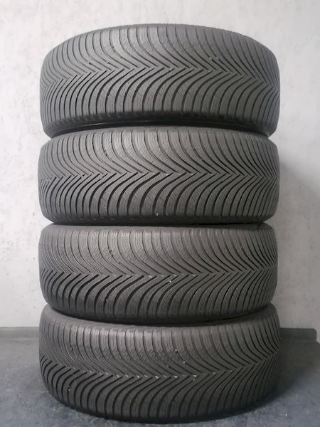 Шини б\у 225/55 R17
