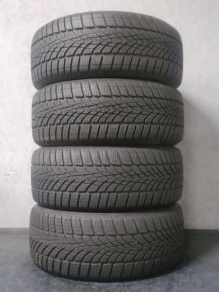 Шини б\у 225/50 R17