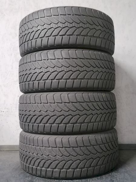 Шини б\у 225/50 R17