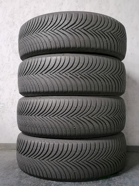 Шини б\у 205/60 R16