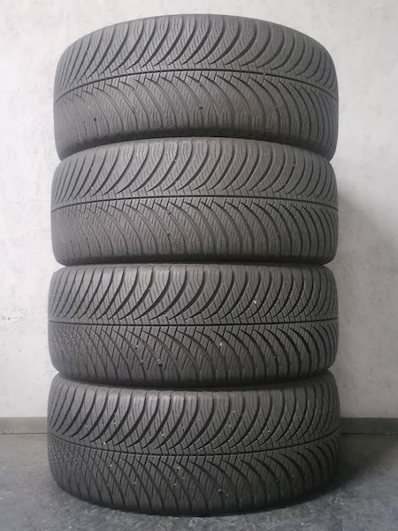 Шини б\у 225/50 R17