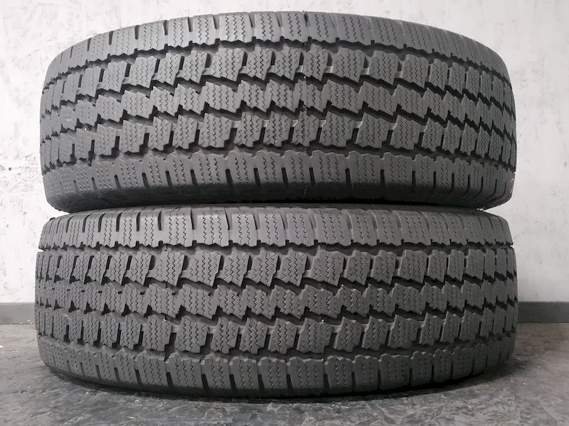 Шини б\у 205/65 R16C