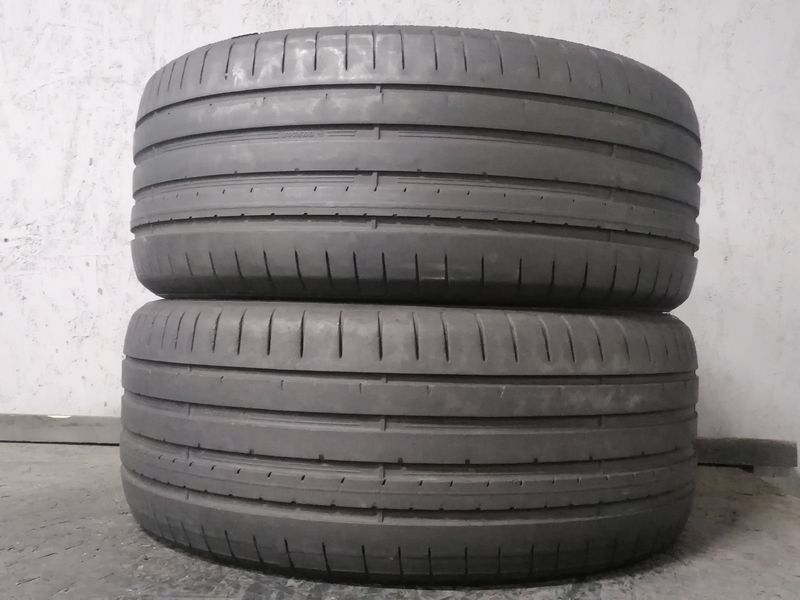 Шини б\у 235/45 R17