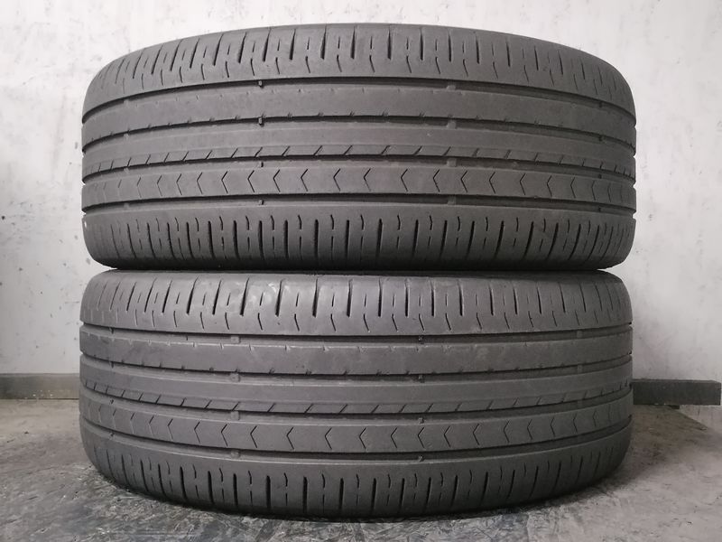 Шини б\у 235/55 R17