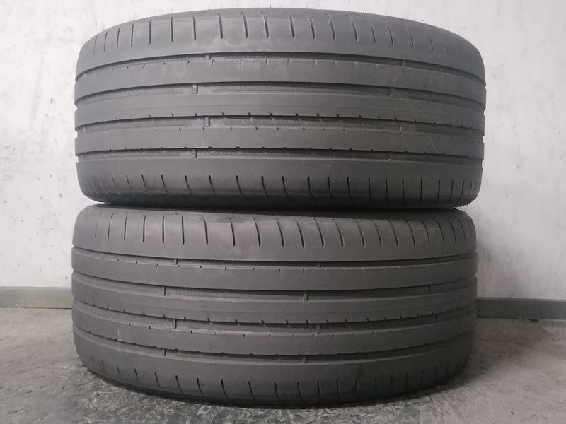 Шини б\у 235/40 R18
