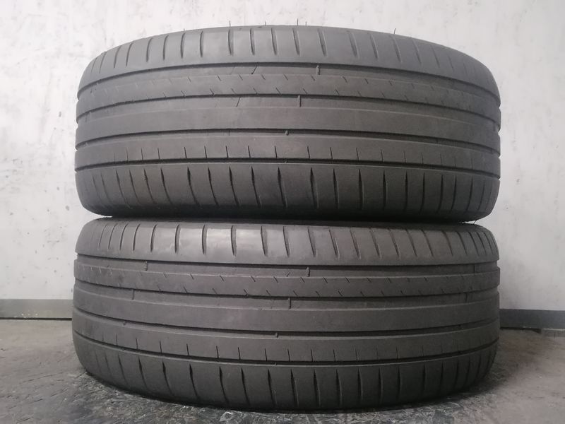Шини б\у 235/45 R18