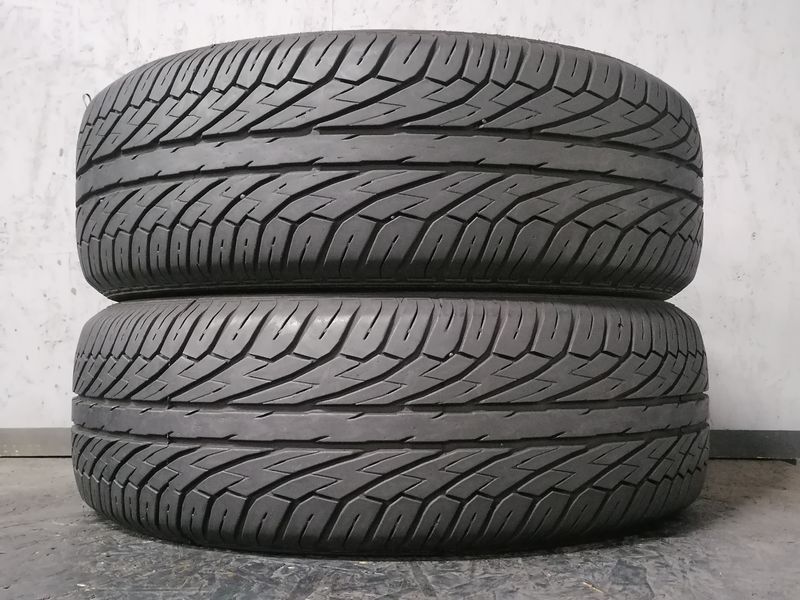 Шини б\у 205/60 R16