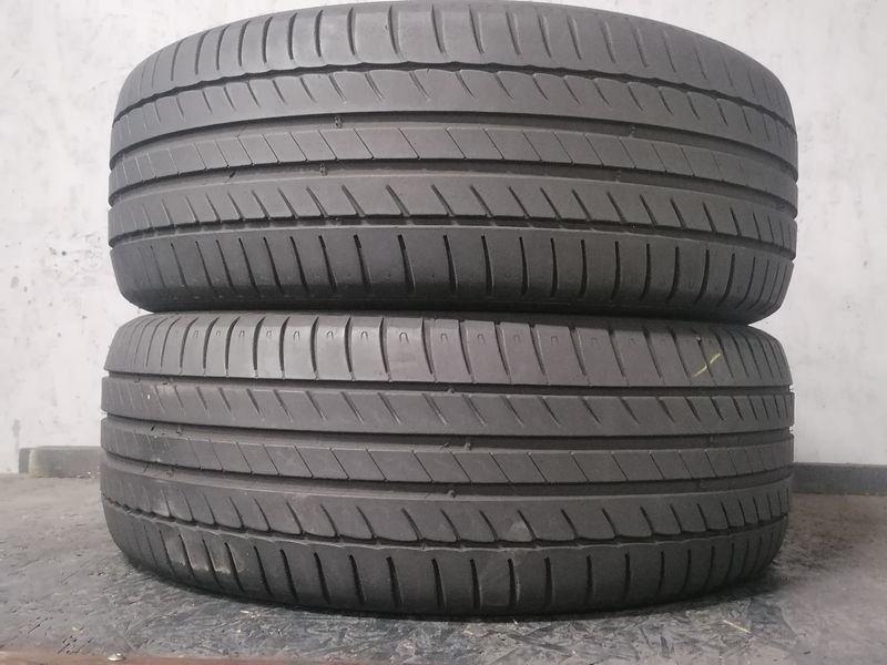 Шини б\у 215/50 R17