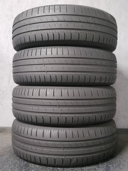 Шини б\у 215/65 R16