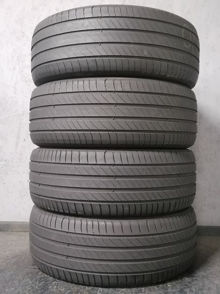 Шини б\у 215/50 R17
