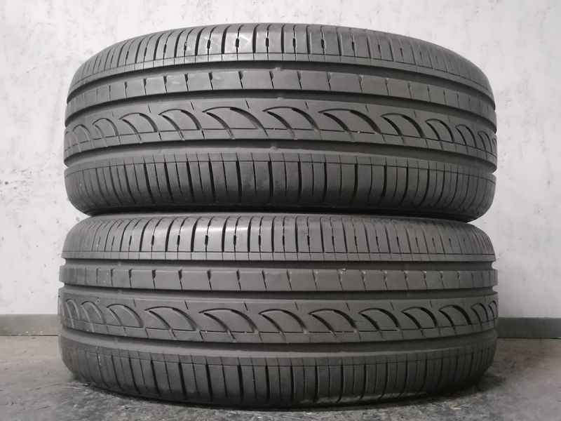 Шини б\у 215/55 R16