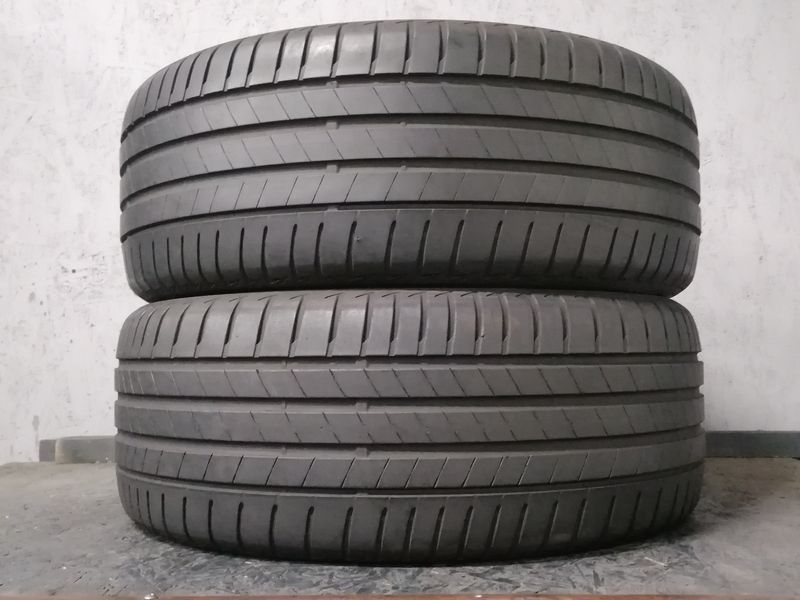 Шини б\у 225/50 R17