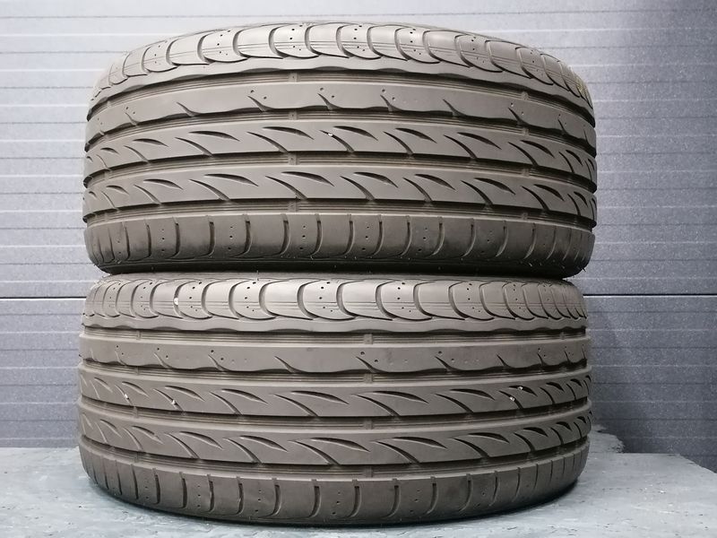 Шини б\у 255/40 R19