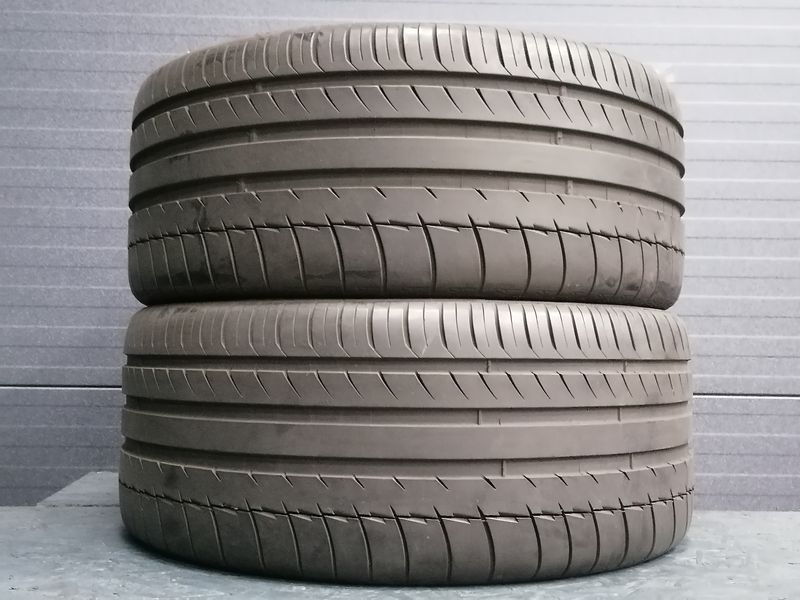 Шини б\у 255/35 R18
