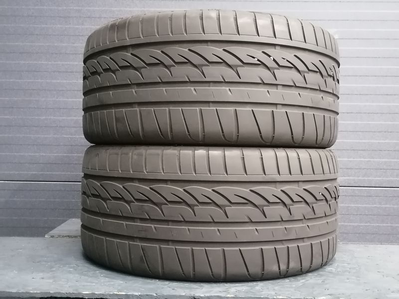Шини б\у 255/35 R18